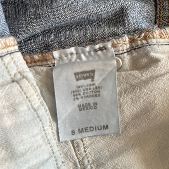 Levi's Women’s Slender Boot Cut 526 Blue Jeans. Size 8 Medium - Picture 7 of 7